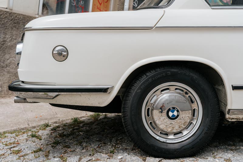 1971 BMW 2002 - Time Warp
